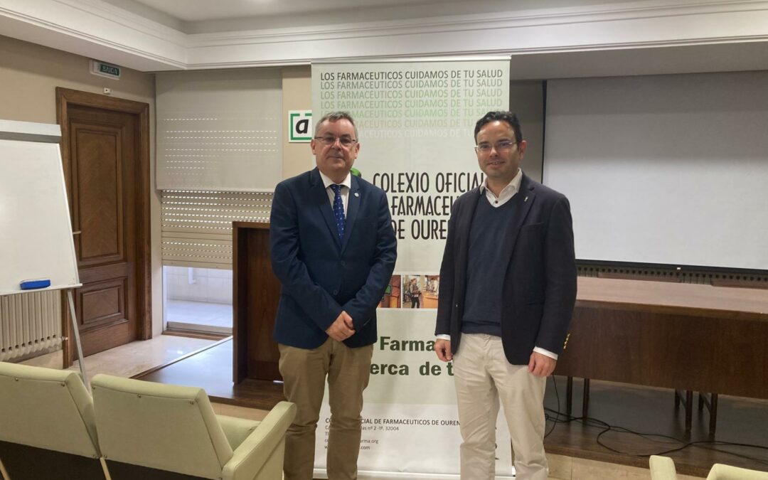 El Colegio Oficial de Farmacéuticos de Ourense estudia fórmulas de colaboración con UNED Ourense, en materia de formación